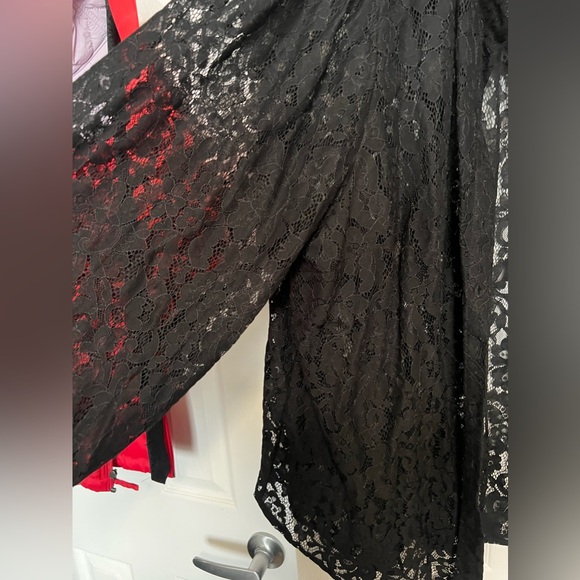 Torrid Lace Button-up - Picture 3 of 4